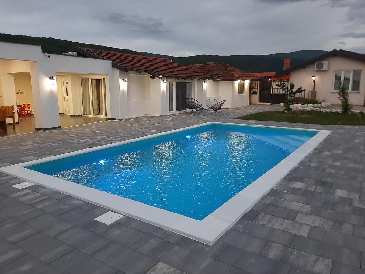 Family Estate Hadzalova Avlija Villa Bihać Dış mekan fotoğraf