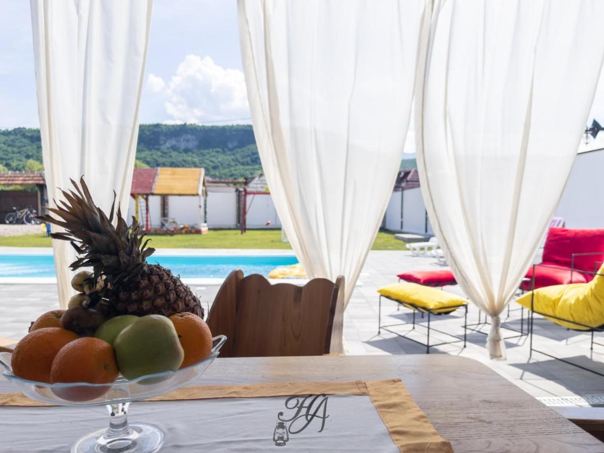 Family Estate Hadzalova Avlija Villa Bihać Dış mekan fotoğraf
