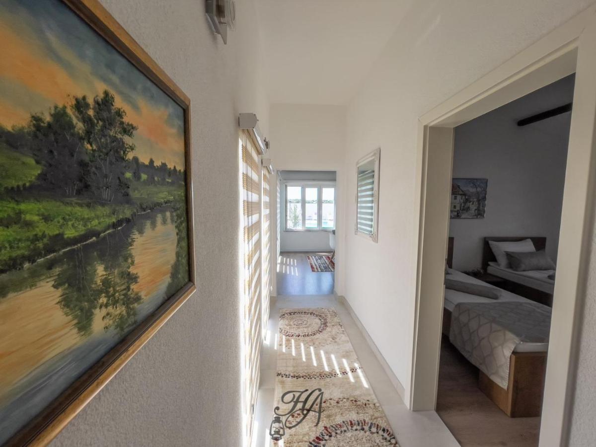 Family Estate Hadzalova Avlija Villa Bihać Dış mekan fotoğraf